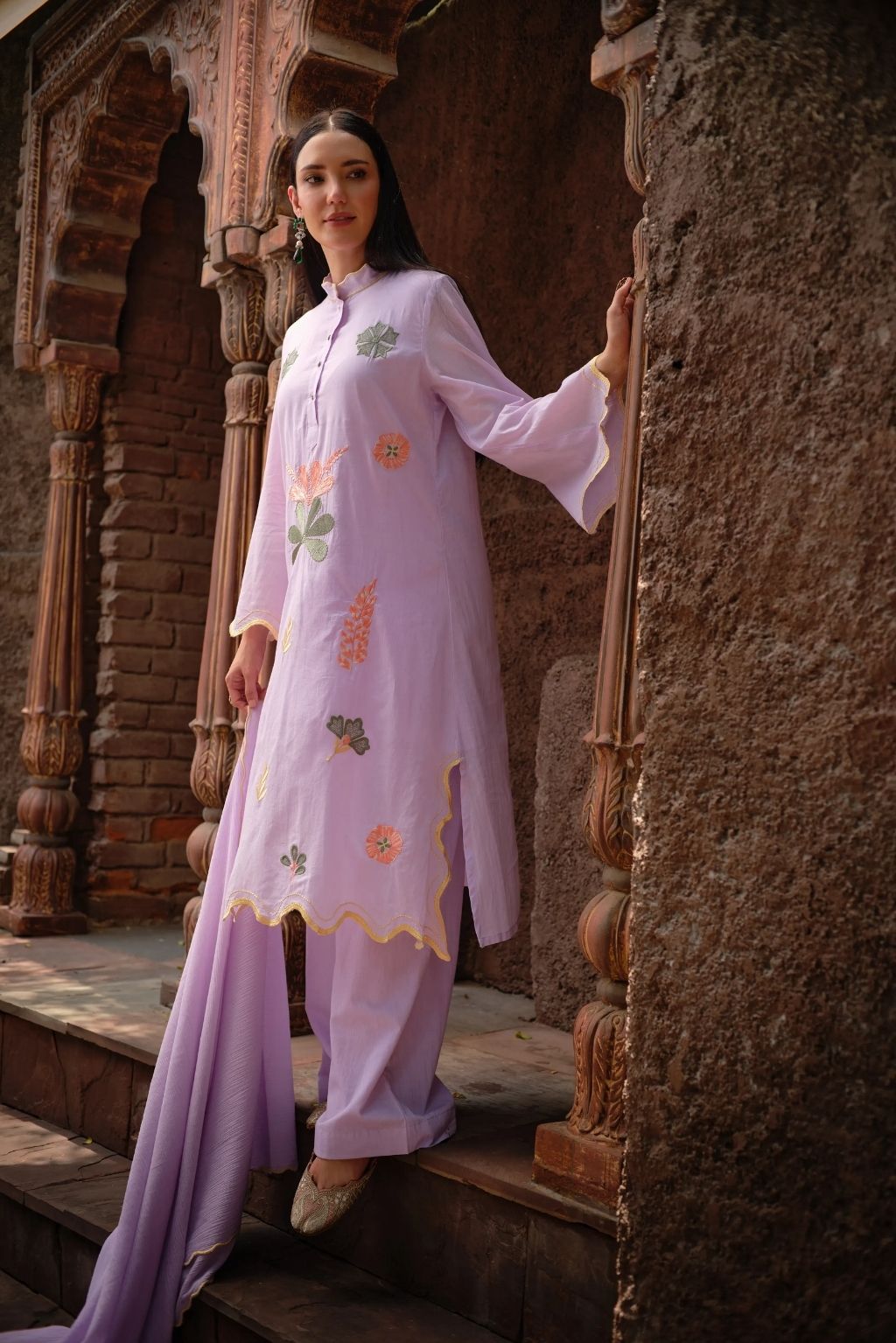 Noor-e-halka jamun kurta set