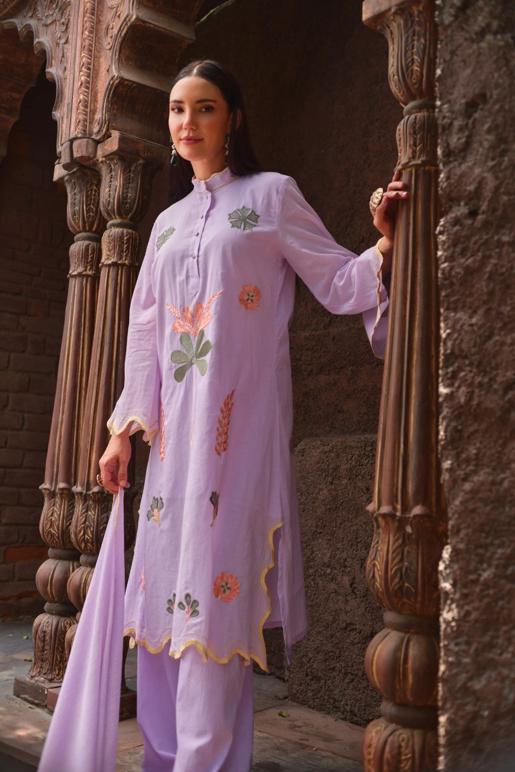 Noor-e-halka jamun kurta set
