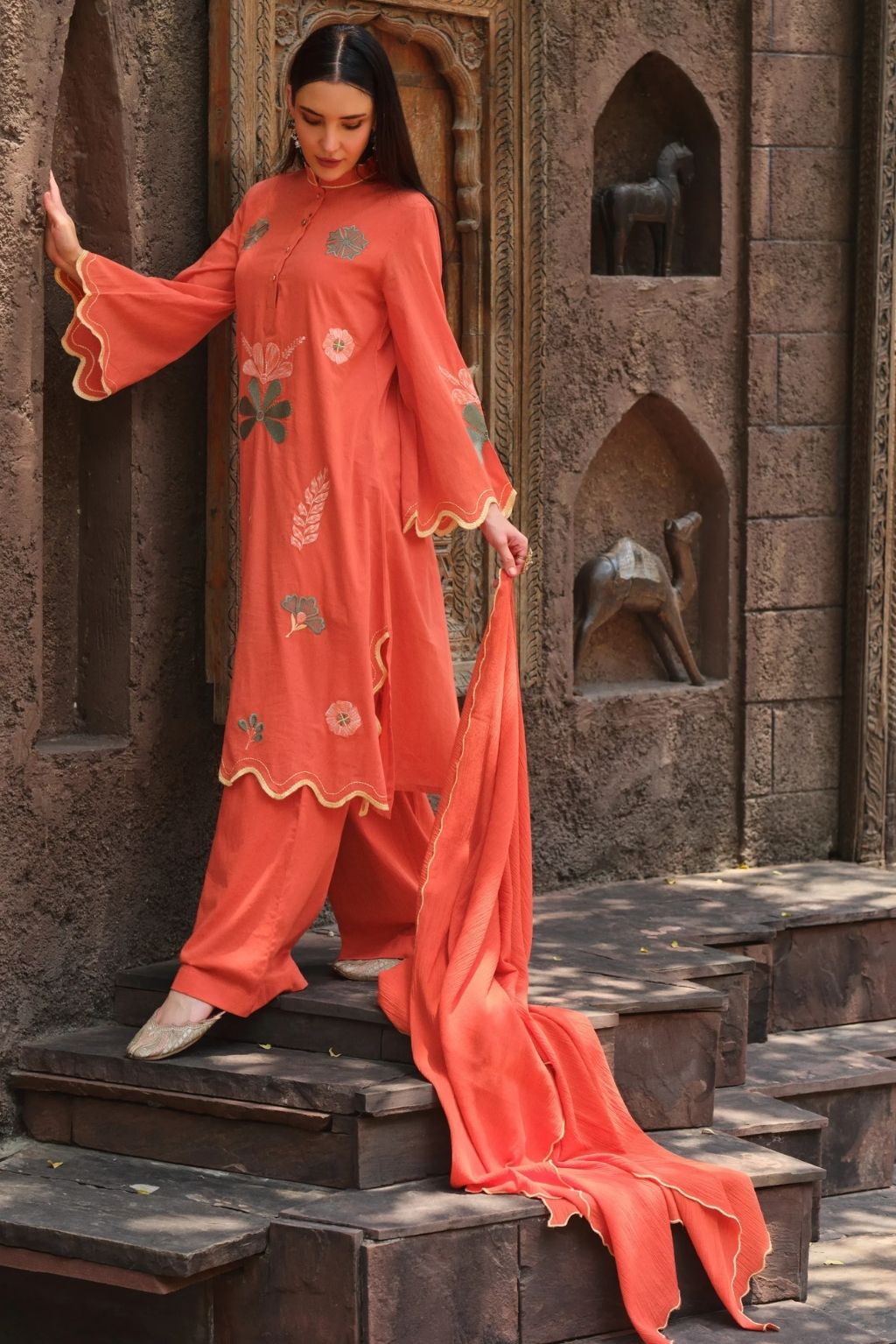 Noor-e-hara kurta set