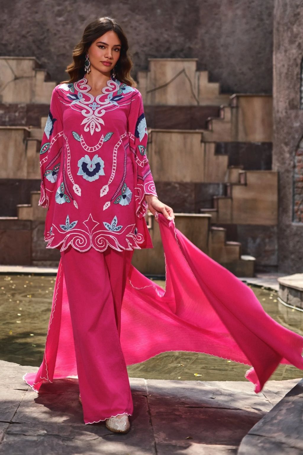 Aangan gulrez kurta set- gulab