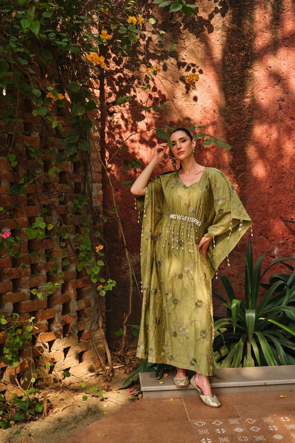 Bageecha moti kaftan-mehndi green