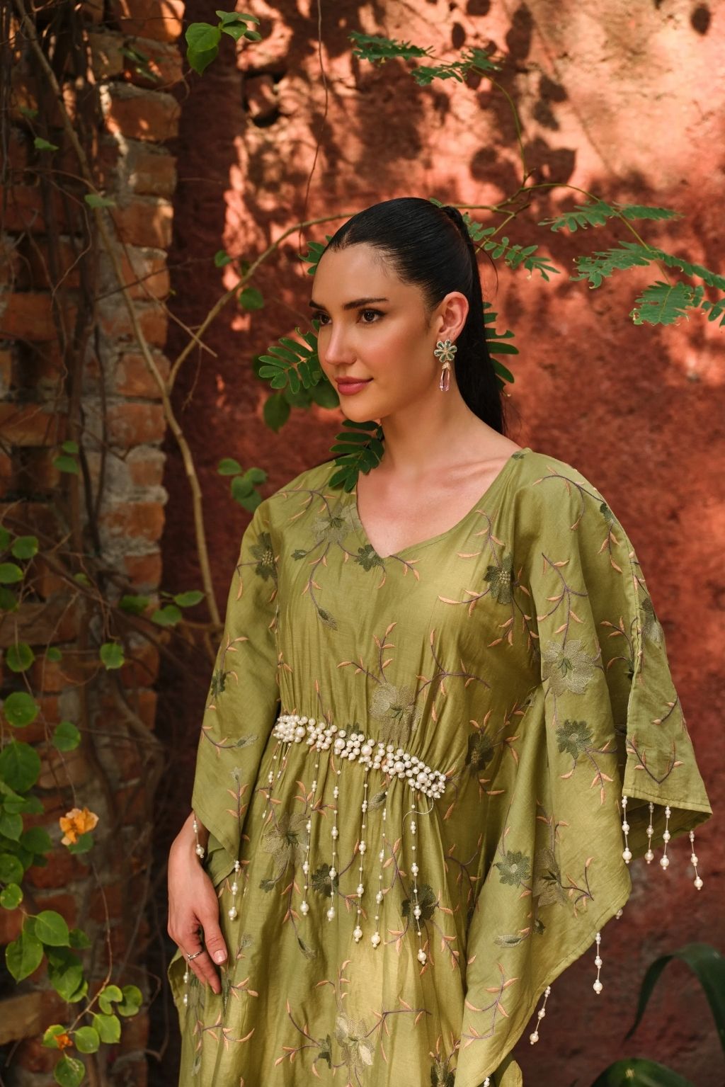 Bageecha moti kaftan-mehndi green