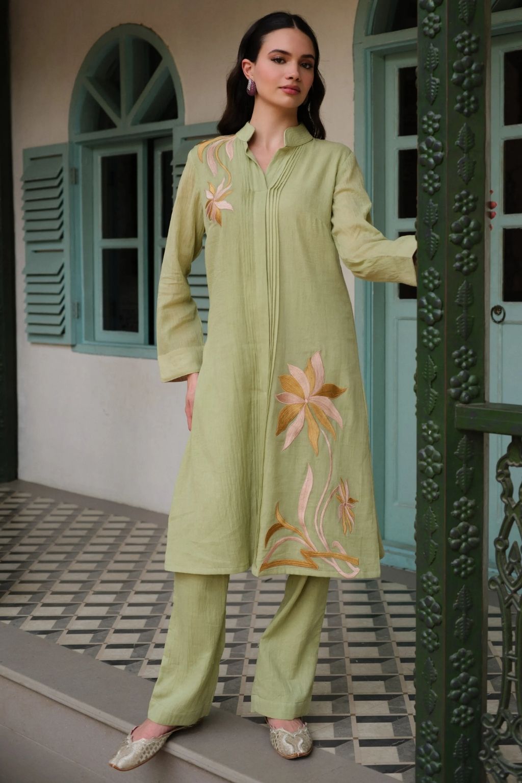Pista phool kurta set