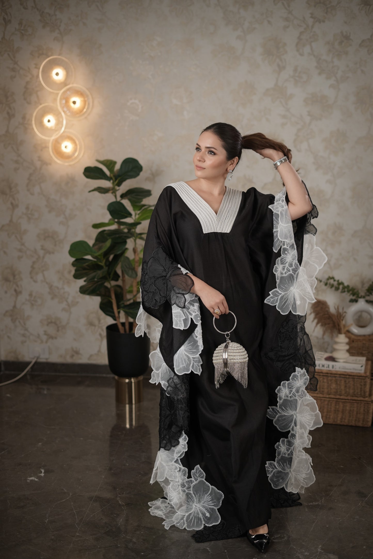 HEENA SOMANI X COLOUR BLOCK FLOWER WORK KAFTAN