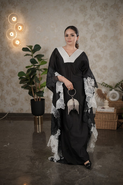 HEENA SOMANI X COLOUR BLOCK FLOWER WORK KAFTAN