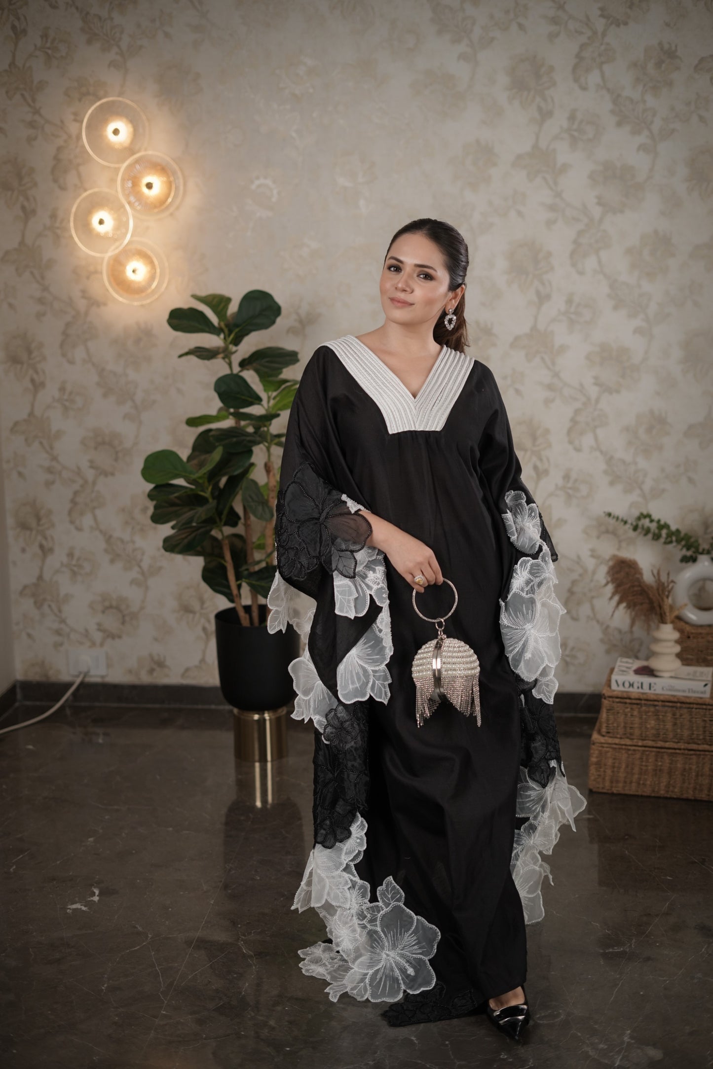 HEENA SOMANI X COLOUR BLOCK FLOWER WORK KAFTAN