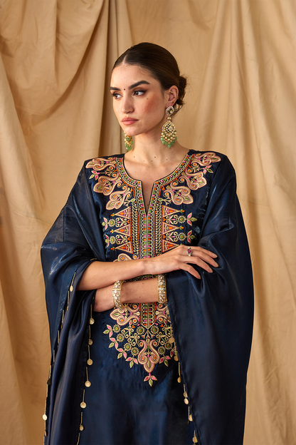 MISHA BHANDARI X RANGEELA SIKKA ORGANZA KAFTAN SET-NEELAM