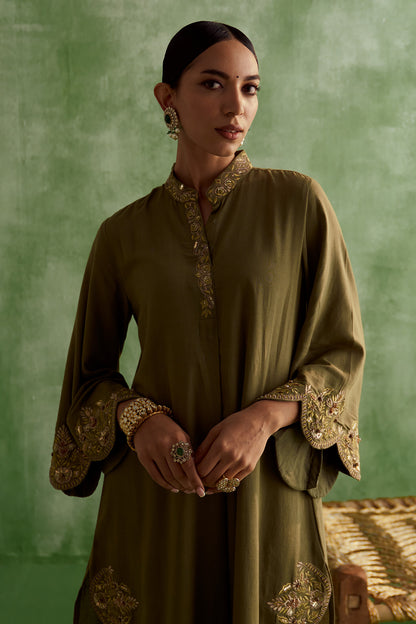 INARA ZARI-DAMAN KURTA SET -OLIVE GREEN