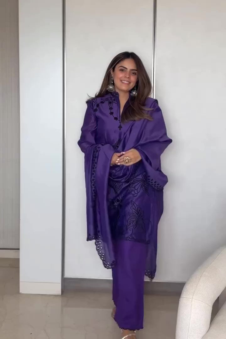 SUFIANA JAMUNI  KURTA SET WITH DUPATTA
