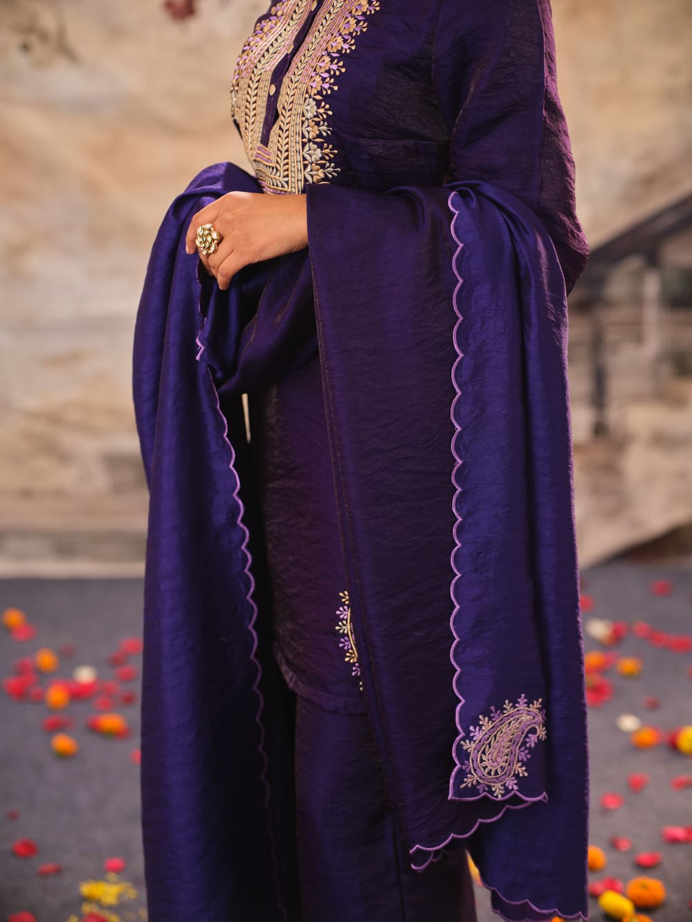 Neelam Ambi Kurta Set