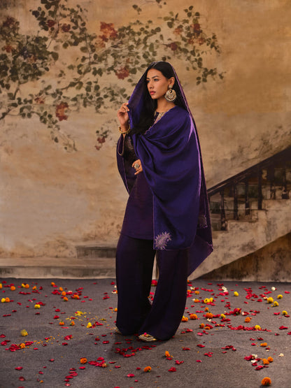 Neelam Ambi Kurta Set