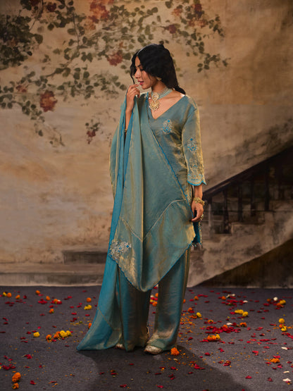 Sunheri Daman Grey Green Kurta Set