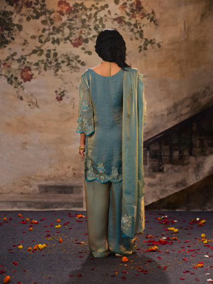 Sunheri Daman Grey Green Kurta Set