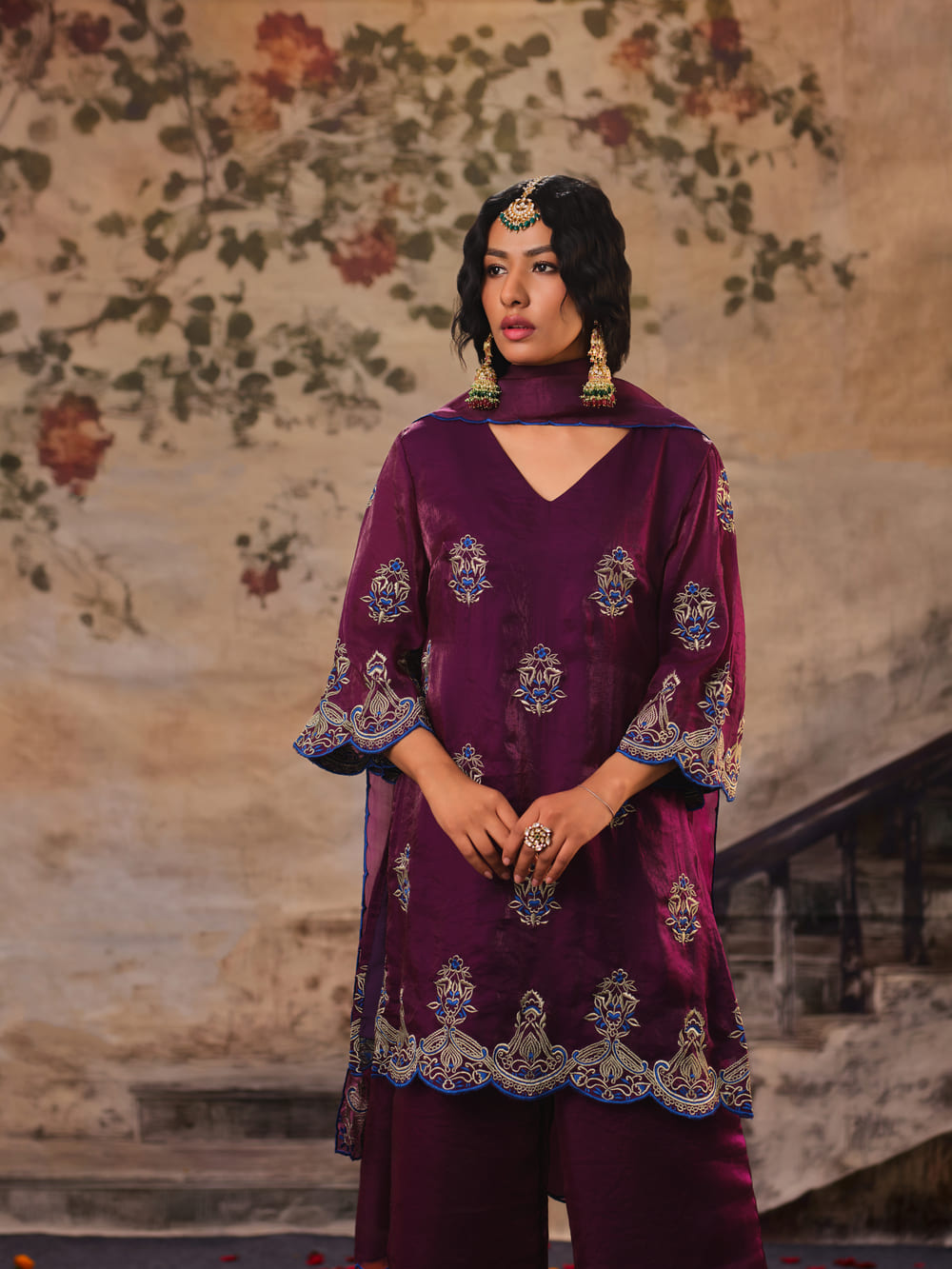 Sunheri Daman Jamun Kurta Set