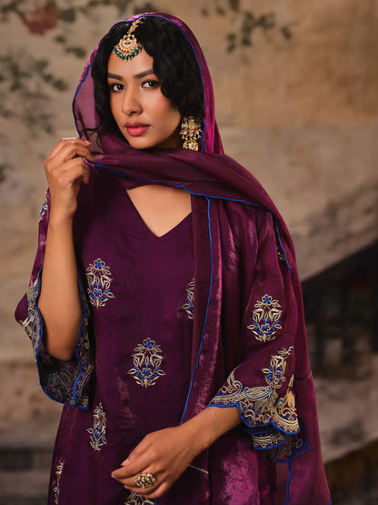 Sunheri Daman Jamun Kurta Set