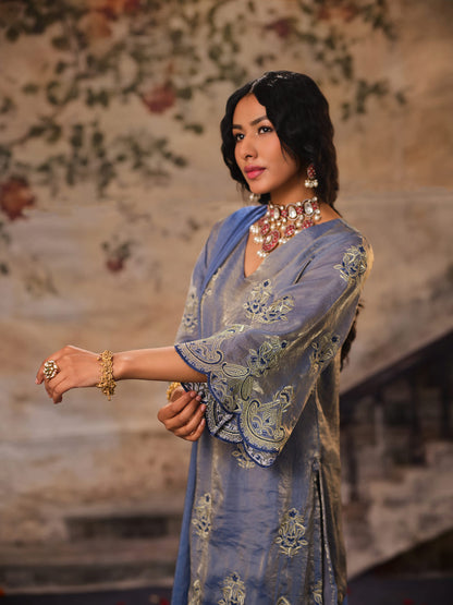 Sunheri Daman Neela Kurta Set