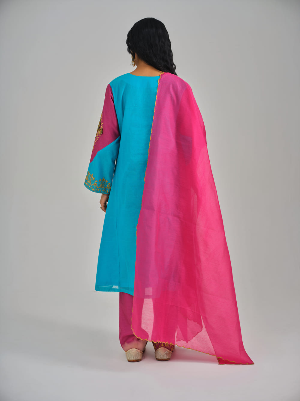 Phoolan Blue Pink Kurta Set